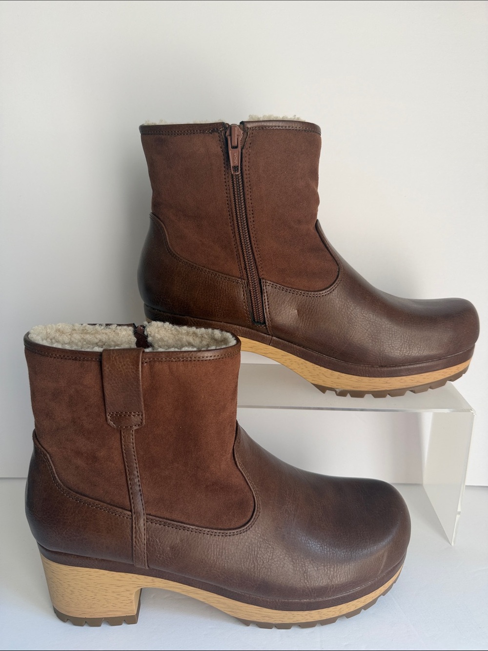 Brown Leather & Suede Insulated Ankle Boots for Women 10